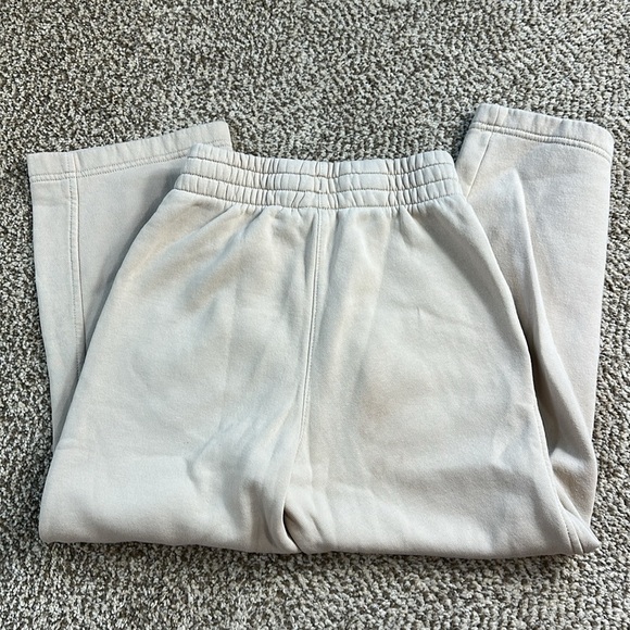 Nike Sweatpants - Picture 2 of 6